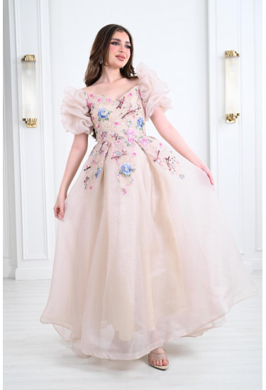 فستان سهرة بطابع الأميرات 