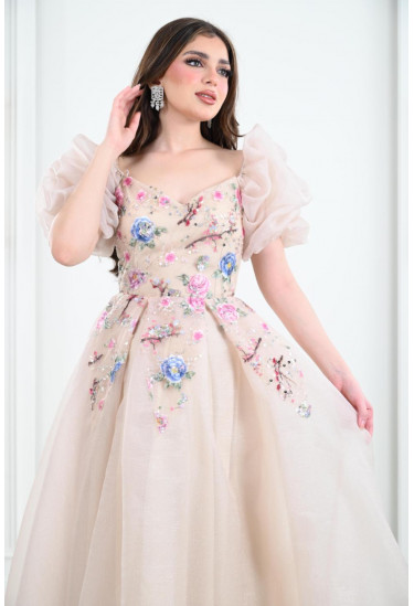 فستان سهرة بطابع الأميرات 