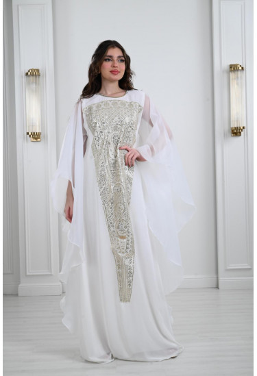 جلابية واسعة أنيقة مطرزة