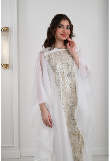 جلابية واسعة أنيقة مطرزة