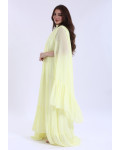 فستان طويل ناعم مصنوع من الشيفون